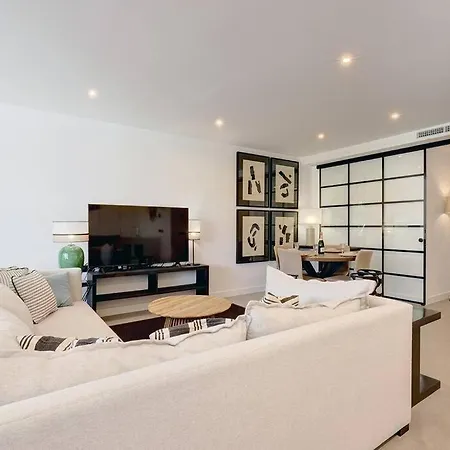 Apartment Ground Floor, 2 Bedroom @ Hills