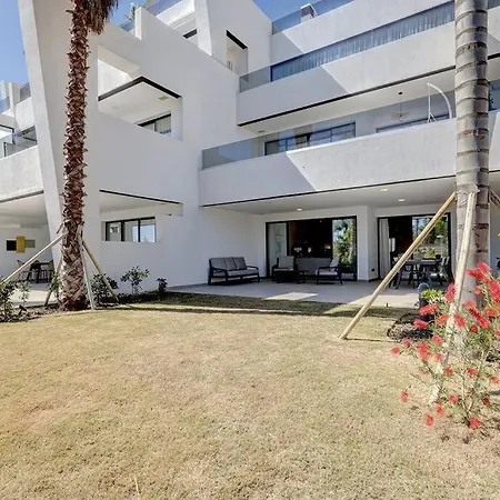 Ground Floor, 2 Bedroom @ Hills Apartment